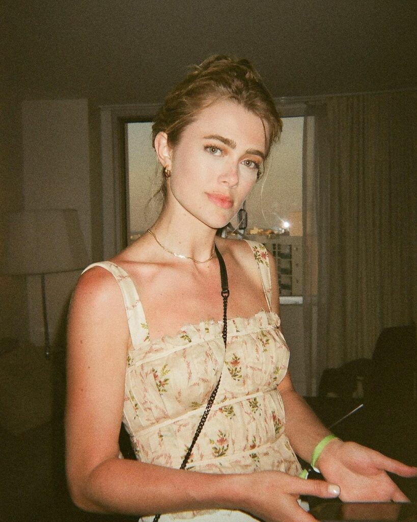 Melissa Roxburgh Bio biographyguy.com