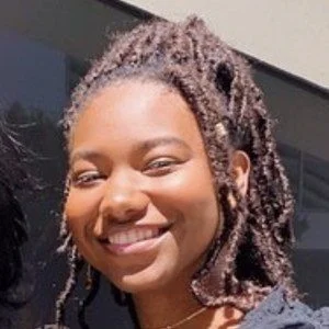Riele Downs Sister biographyguy.com
