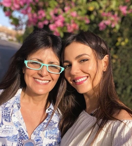 Victoria Justice Mother Biographyguy.com