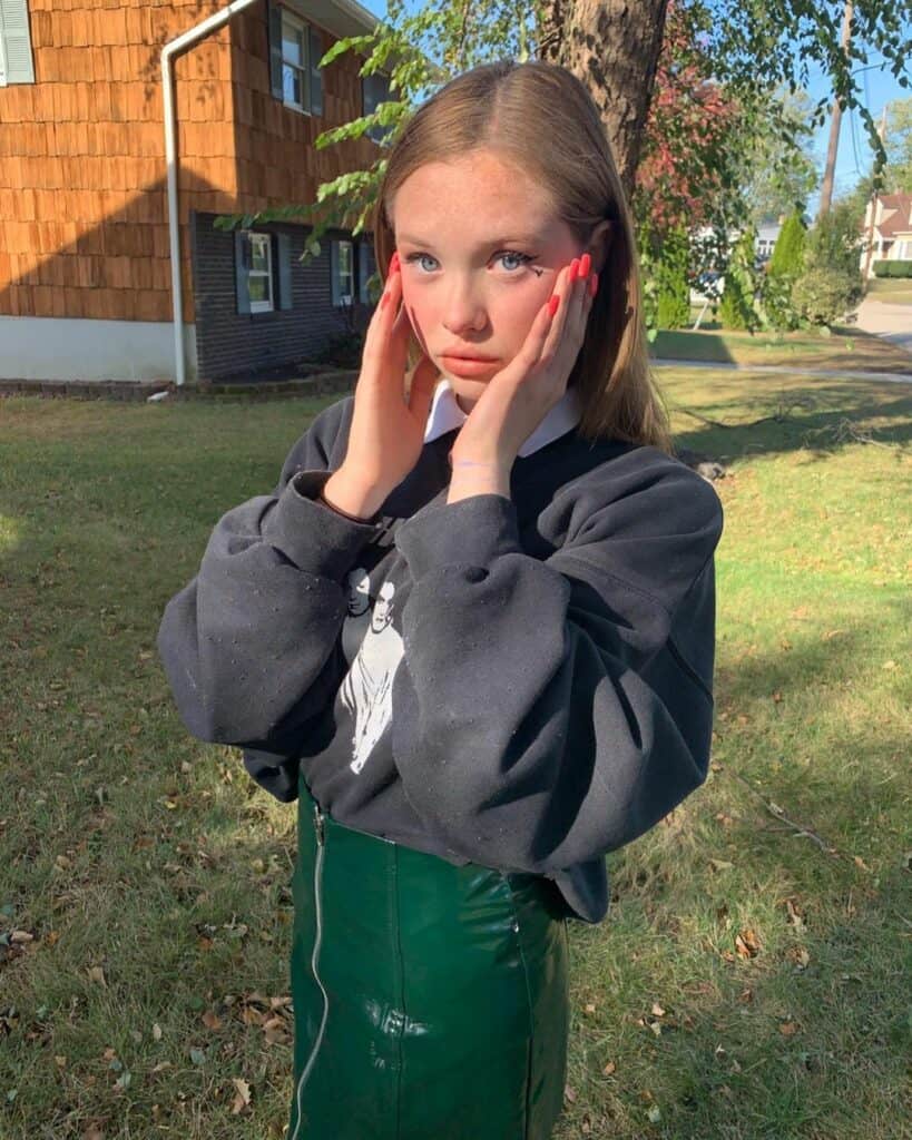 Zoe Colletti Age Biographyguy.com