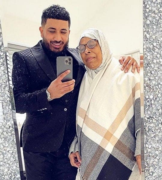 Naz Izi Mother Celebzbiography.com