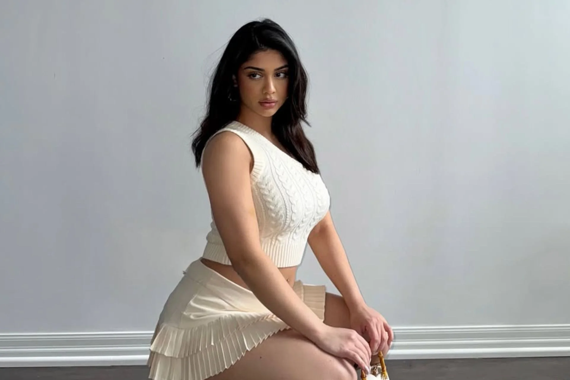 Priyanka Ares (Instagram Stars) Wiki, Age, Net Worth & More